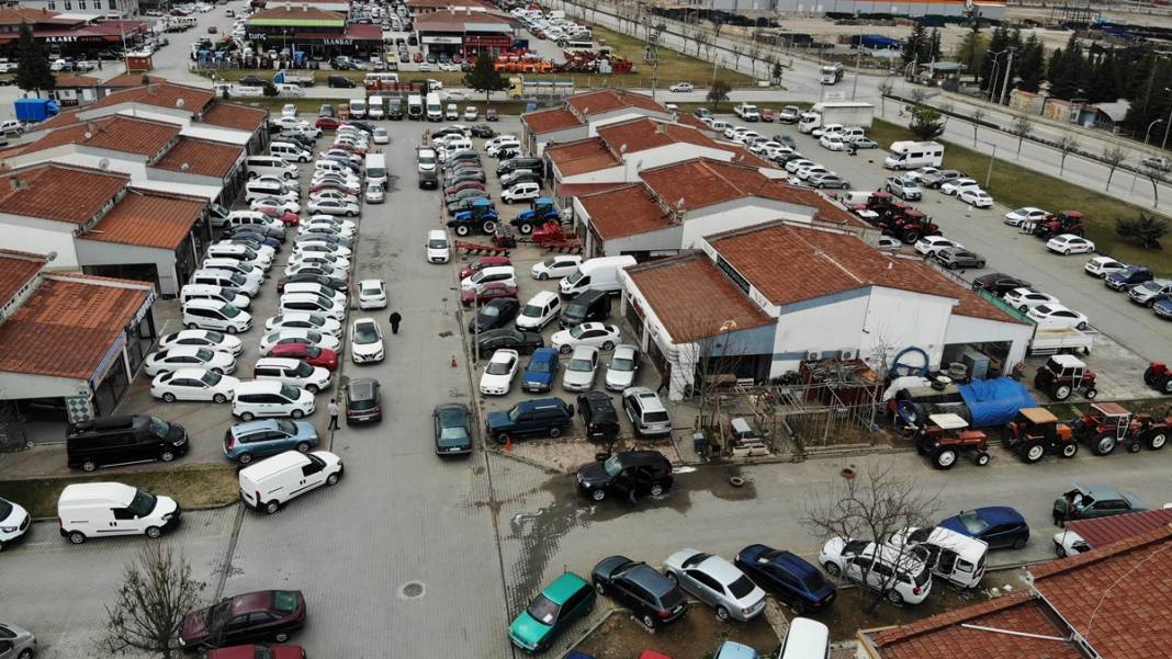 İkinci el araç için bu tarihi bekleyin! Sektör temsilcilerinden 'hareketlilik' tüyosu! 4